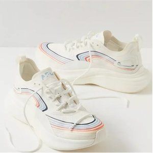 NWT Women's Streamline Ivory/Forged Blue/Multi 7.5 Never Worn